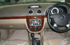 Chevrolet Optra Magnum 1.6 Max Central Console Pictures